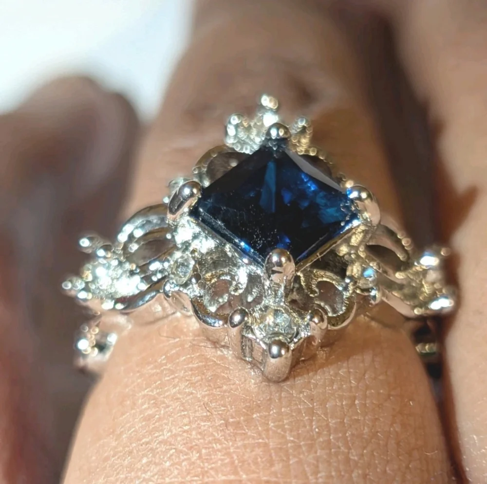 Ladie's Vintage Design Princess Cut Lab Created Sapphire Engagement Ring